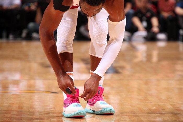 手的河牌下 手的河牌下